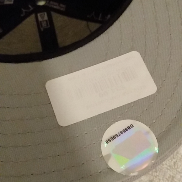 New Era "Boston "fitted Cap - Picture 8 of 8